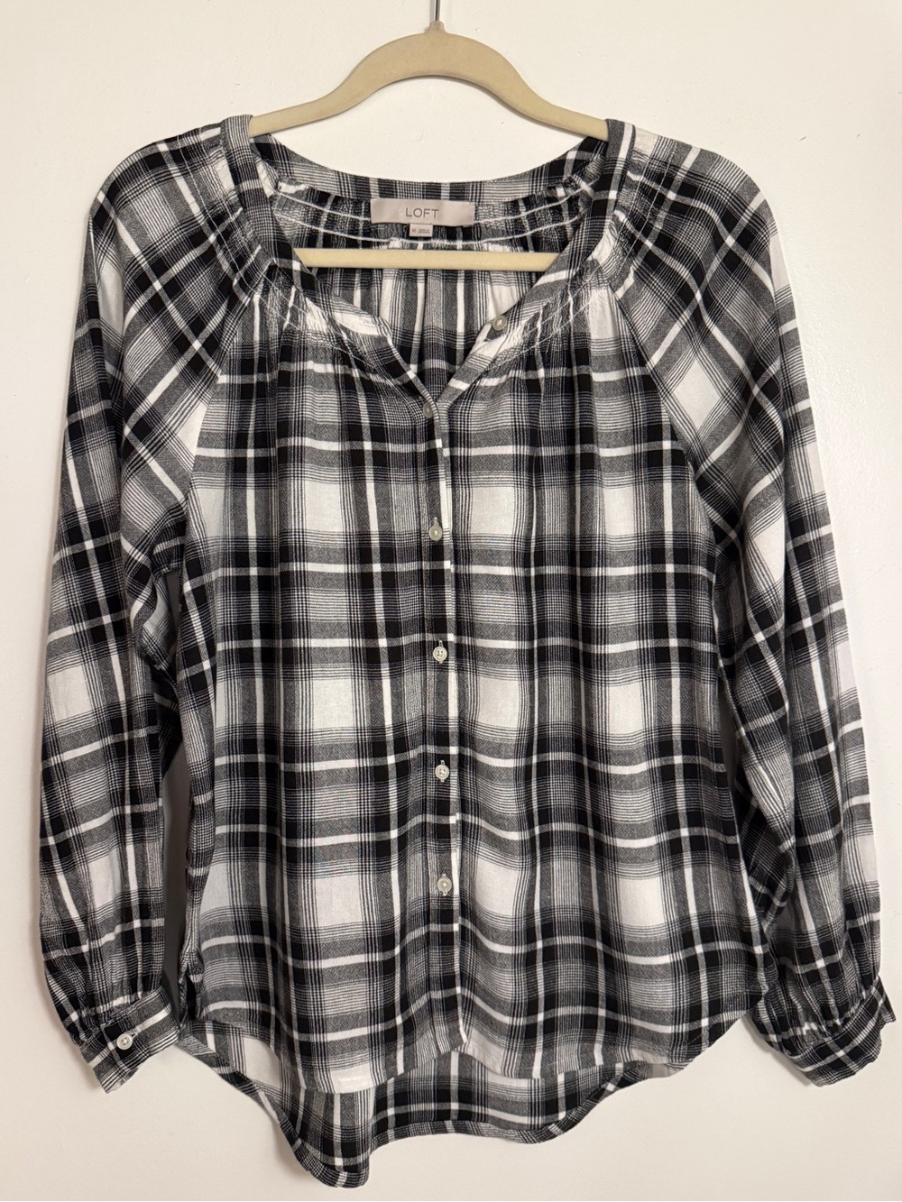LOFT Black & White Plaid Button-Front Women’s Top